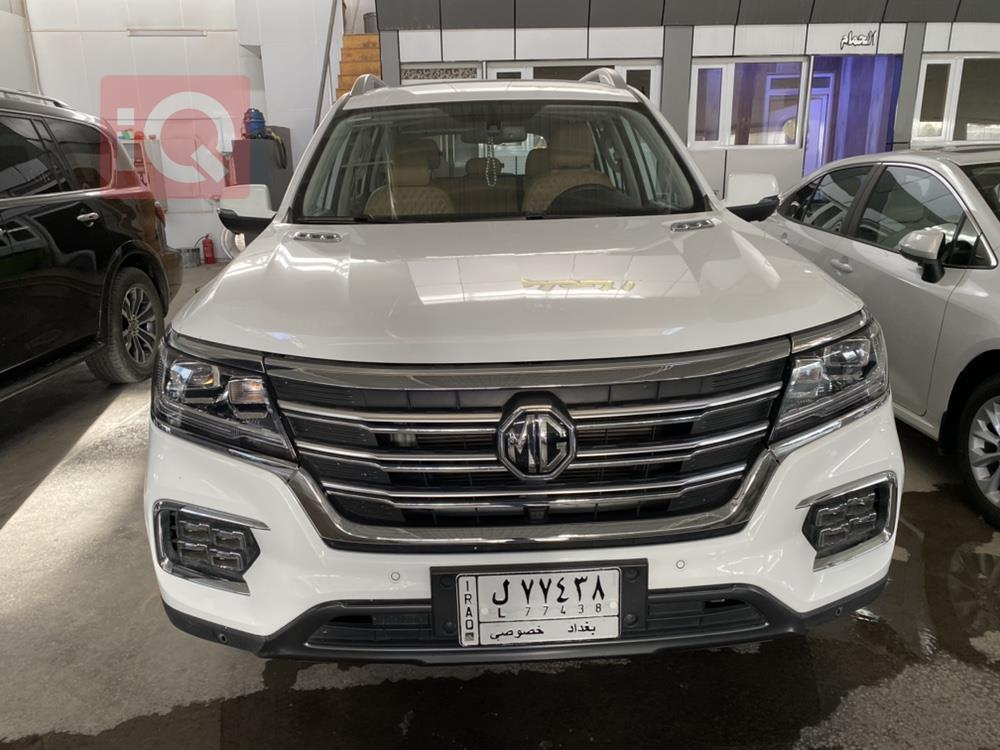 ئێم جی RX8